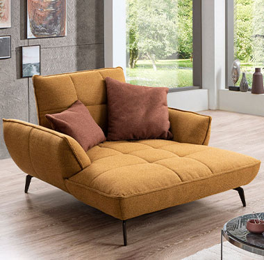 Loveseat Ticona in der Farbe Mustard